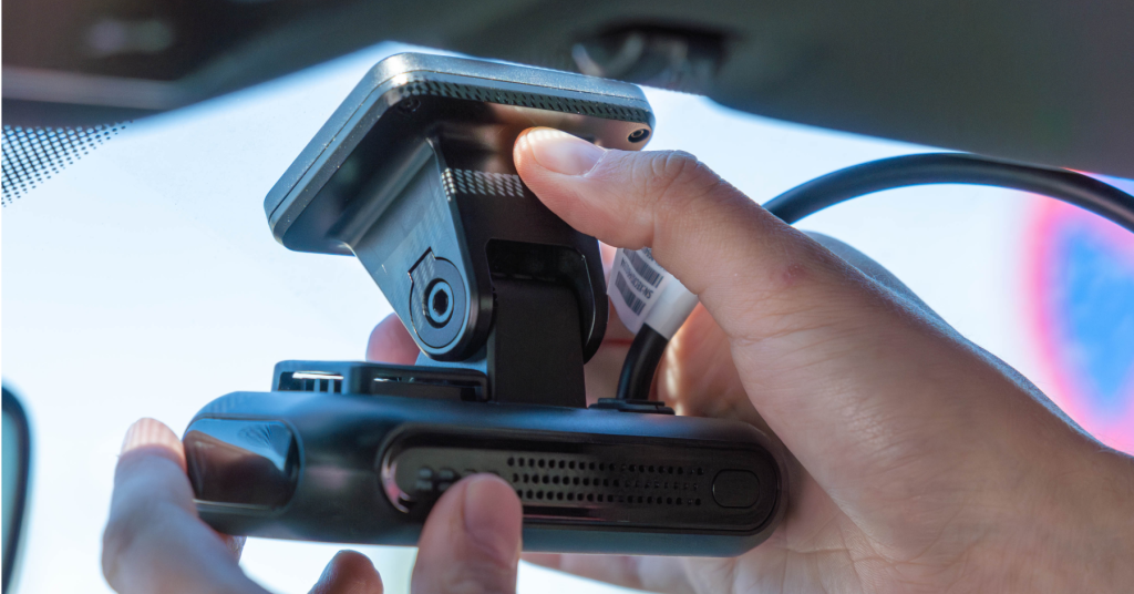Dashcameras are one of the most popular Mapon Plug & Play solutions