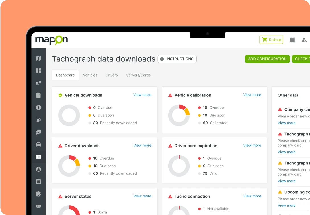 Mapon-platformens visning, der demonstrerer sektionen til automatisk fjerndownload af fartskriverdata og viser instrumentbrættet med vigtige chauffør- og køretøjsoplysninger samlet på ét sted.